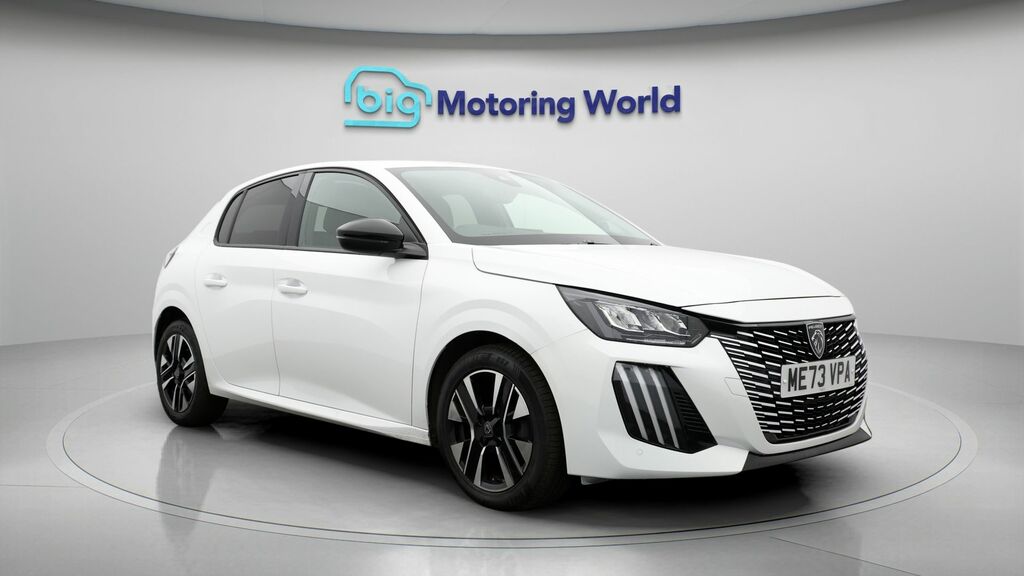 Peugeot 208 Allure White