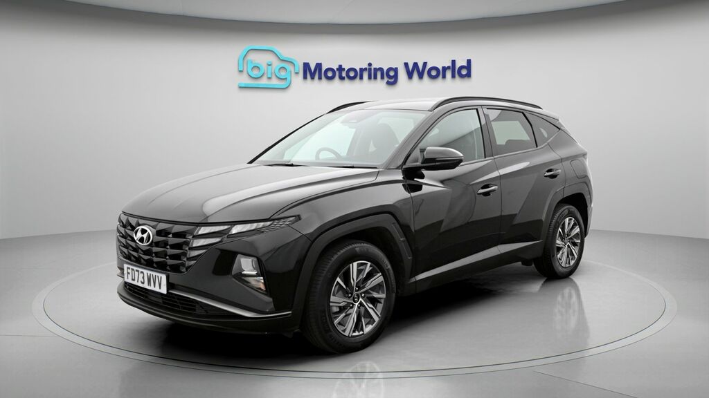Hyundai Tucson Se Connect Black #3