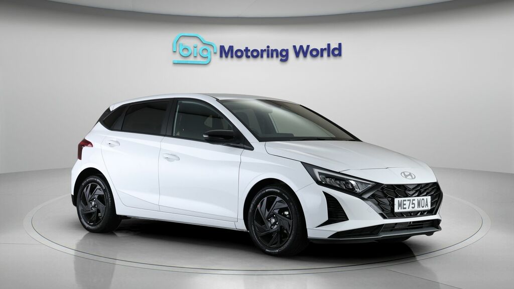 Hyundai I20 Black Line White