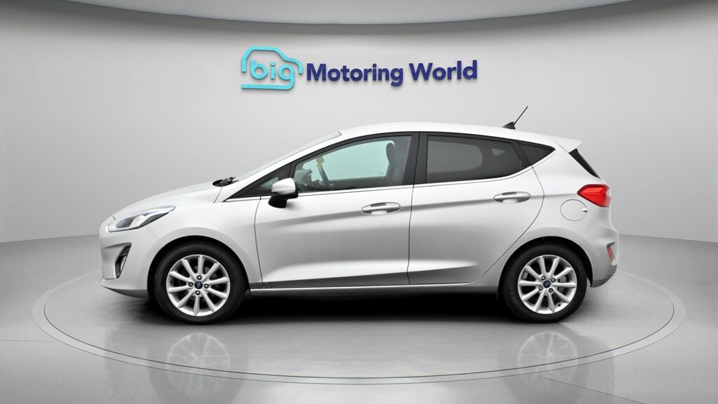 Ford Fiesta Titanium Silver #4