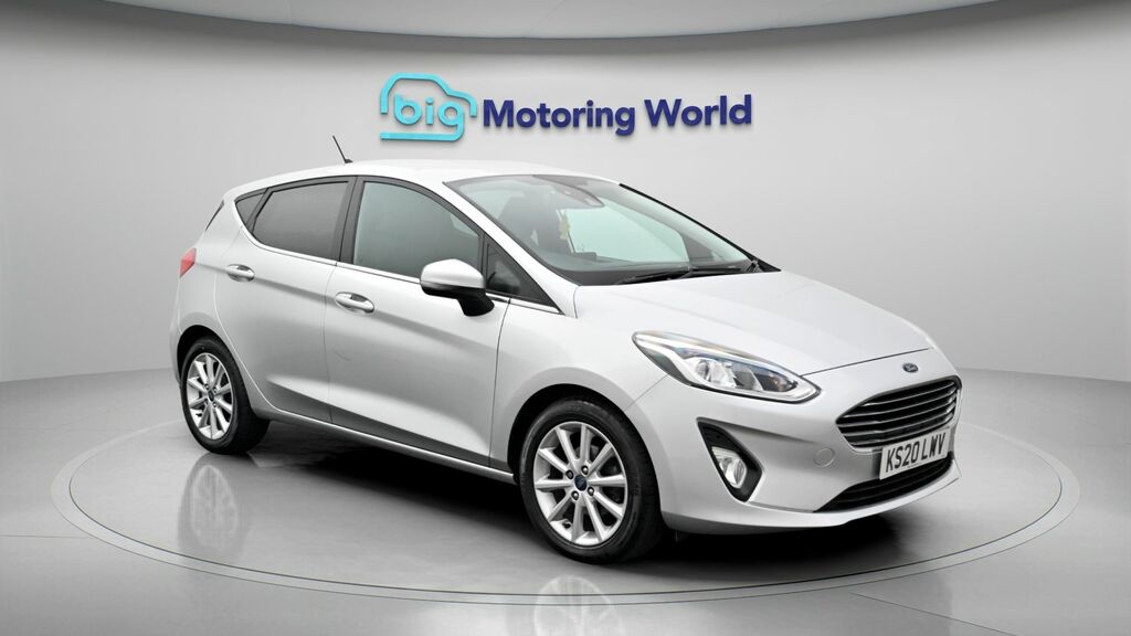 Ford Fiesta Titanium Silver