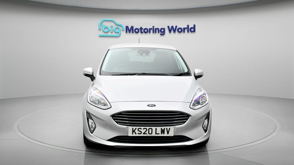 Ford Fiesta Titanium Silver #2