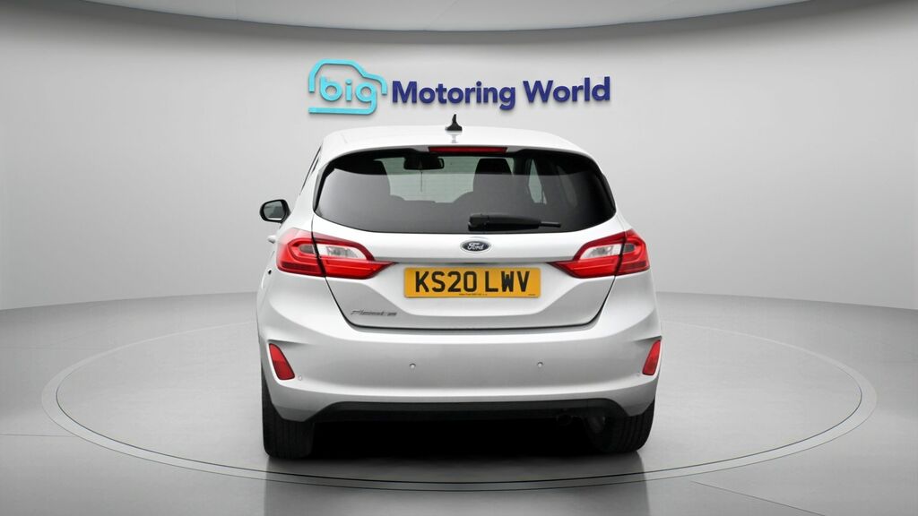 Ford Fiesta Titanium Silver #6