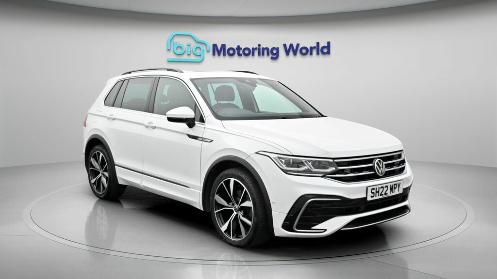 Volkswagen Tiguan R-line White
