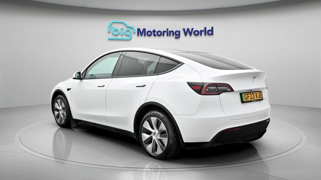 Tesla Model Y Long Range GF23VJE White #5