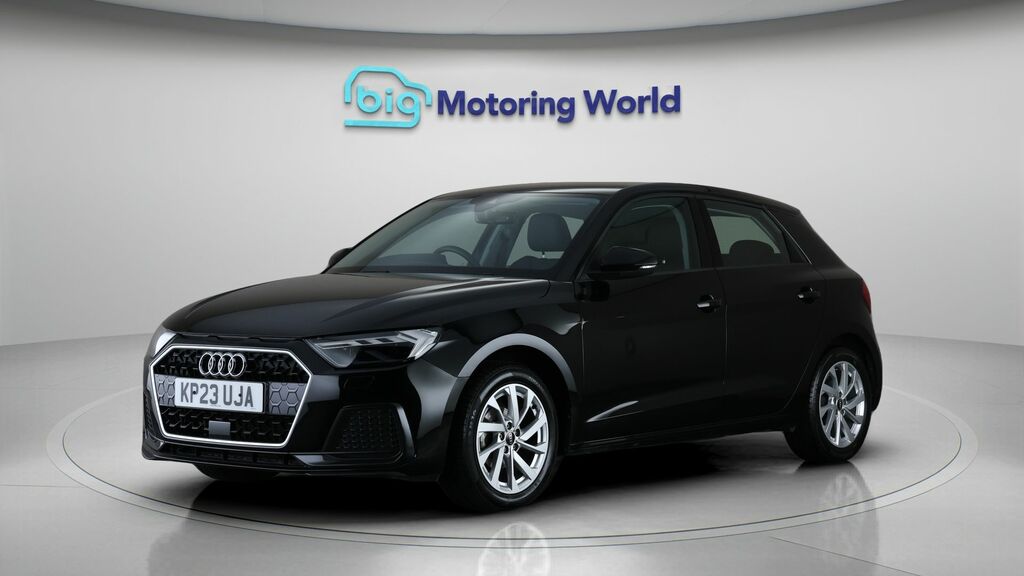 Audi A1 Sport Black #3