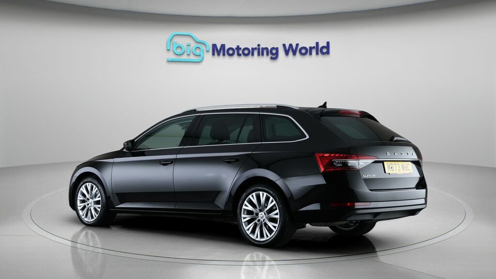 Skoda Superb Se L Black #5