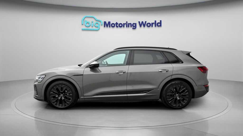 Audi Q8 e tron Black Edition LS73FGG Grey #4