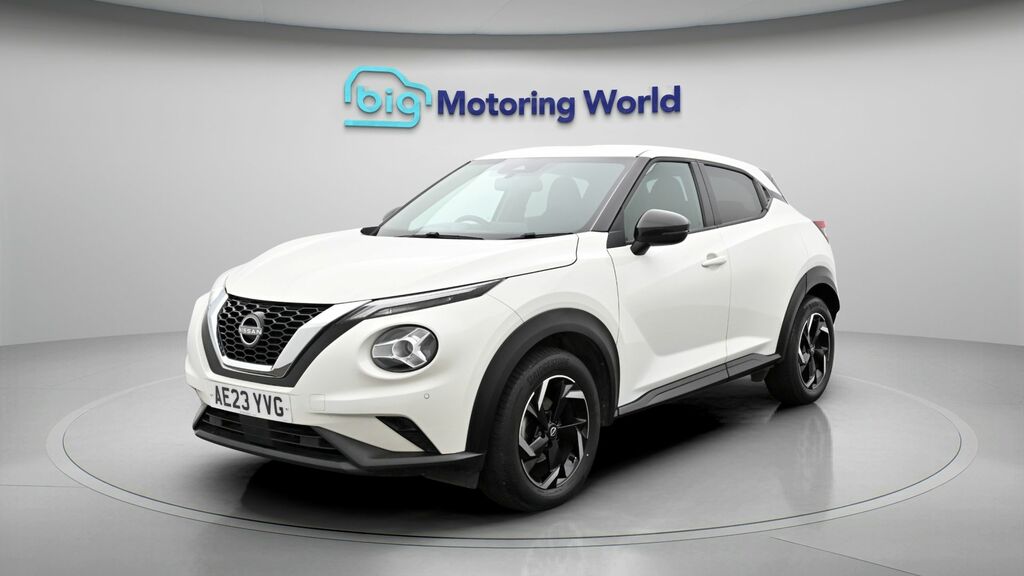 Nissan Juke N-connecta AE23YVG White #3