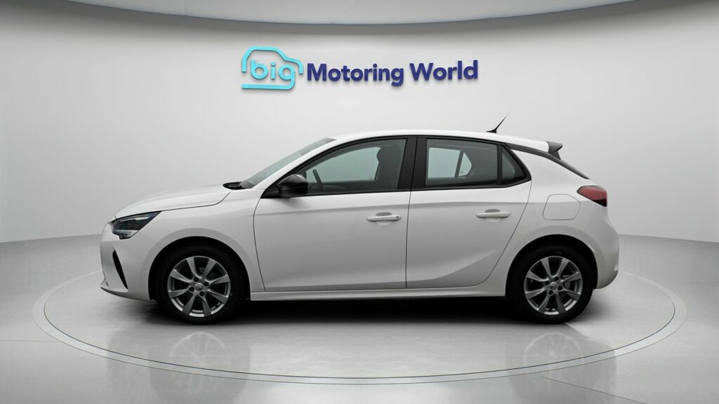 Vauxhall Corsa Design LO72UUA White #4