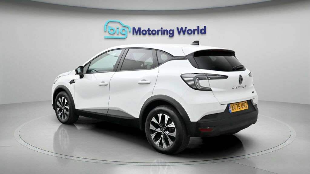 Renault Captur Evolution White #5