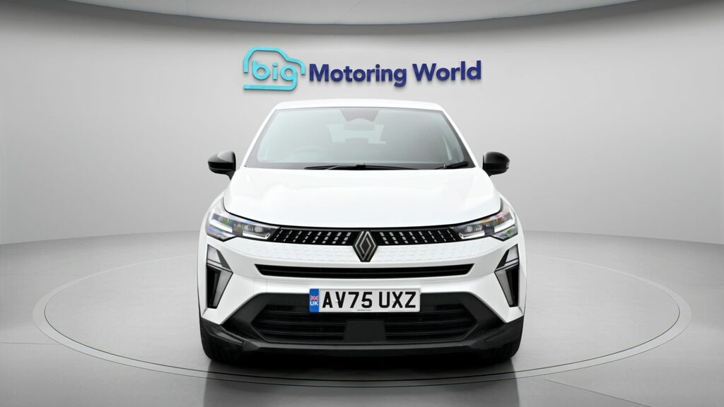 Renault Captur Evolution White #2