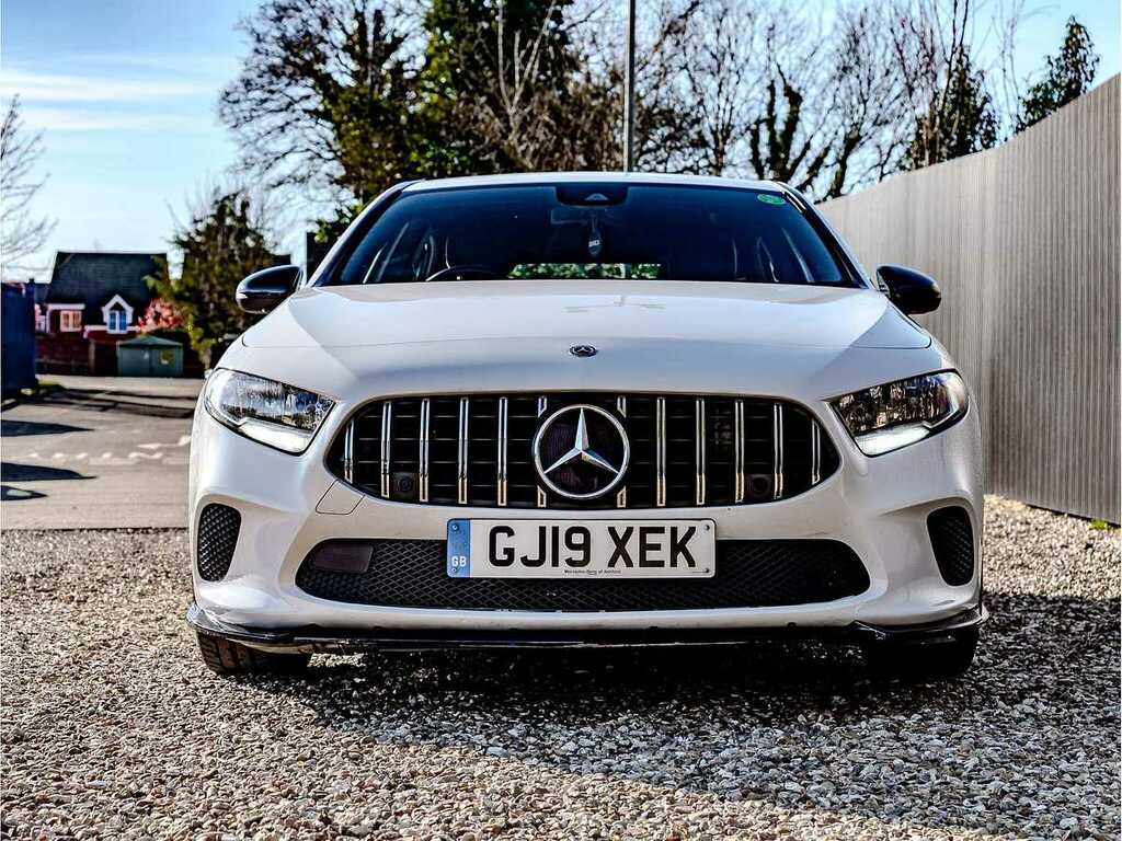 Mercedes-Benz A Class 180 Se GJ19XEK White #2