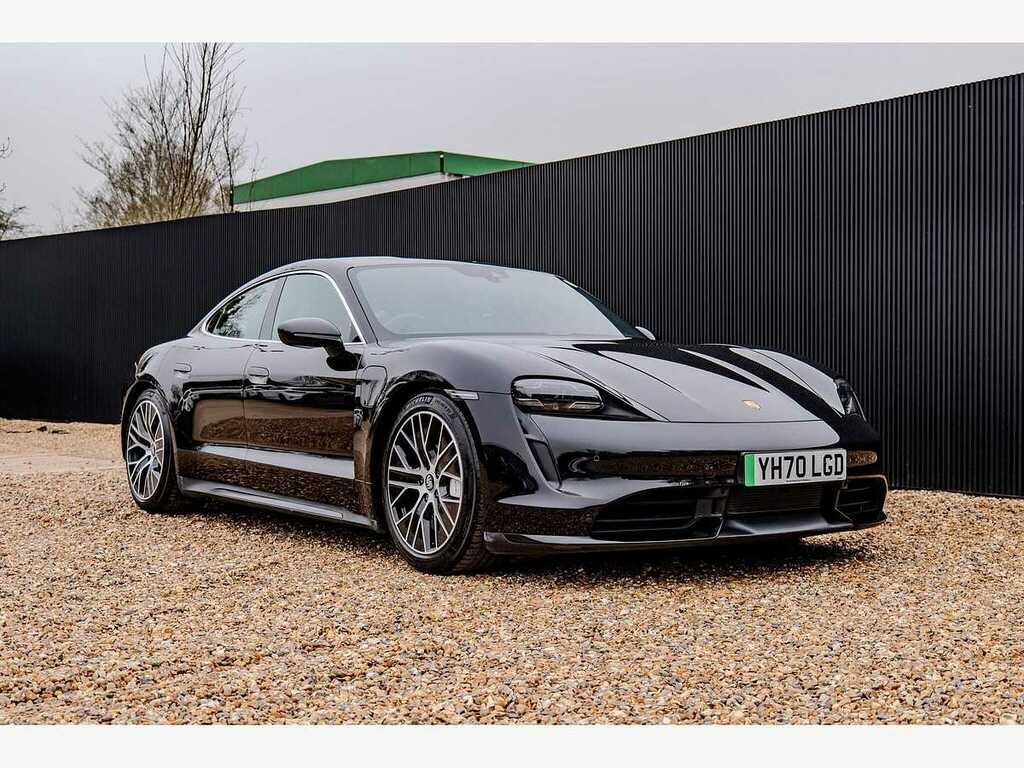 Porsche Taycan Turbo Black