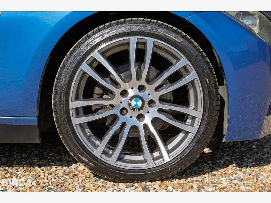 BMW 3 Series M Sport YP64LTA Blue #4