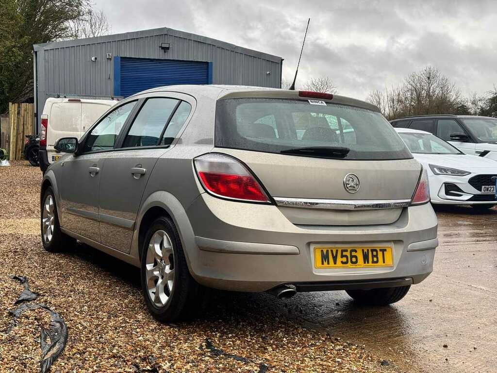 Vauxhall Astra Sxi Twinport Silver #4