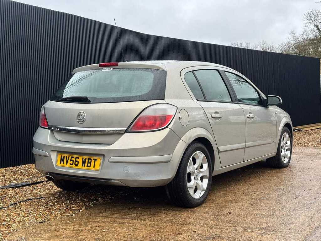 Vauxhall Astra Sxi Twinport Silver #6