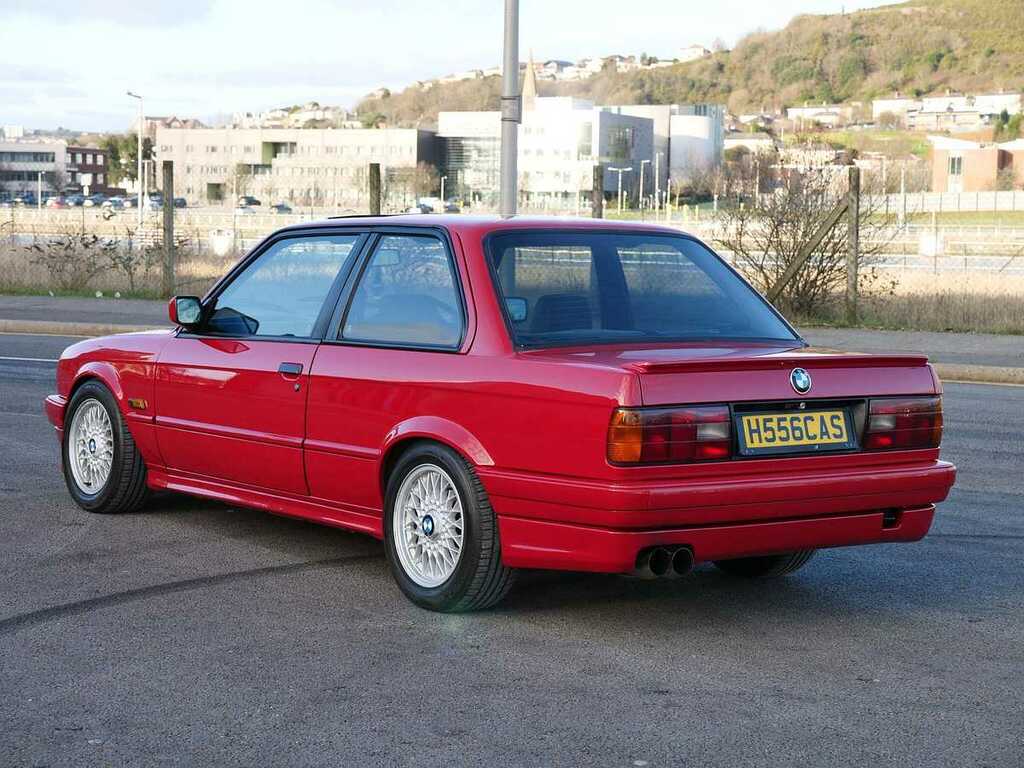 BMW 3 Series Saloon Red #4