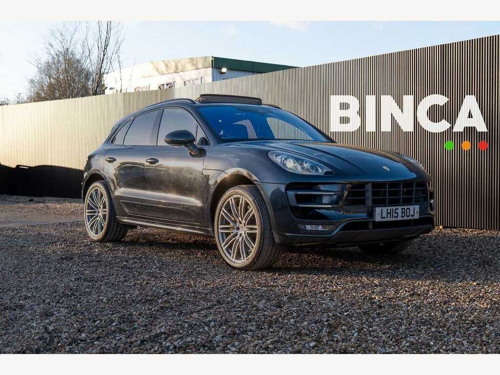 Porsche Macan Turbo S-a Black
