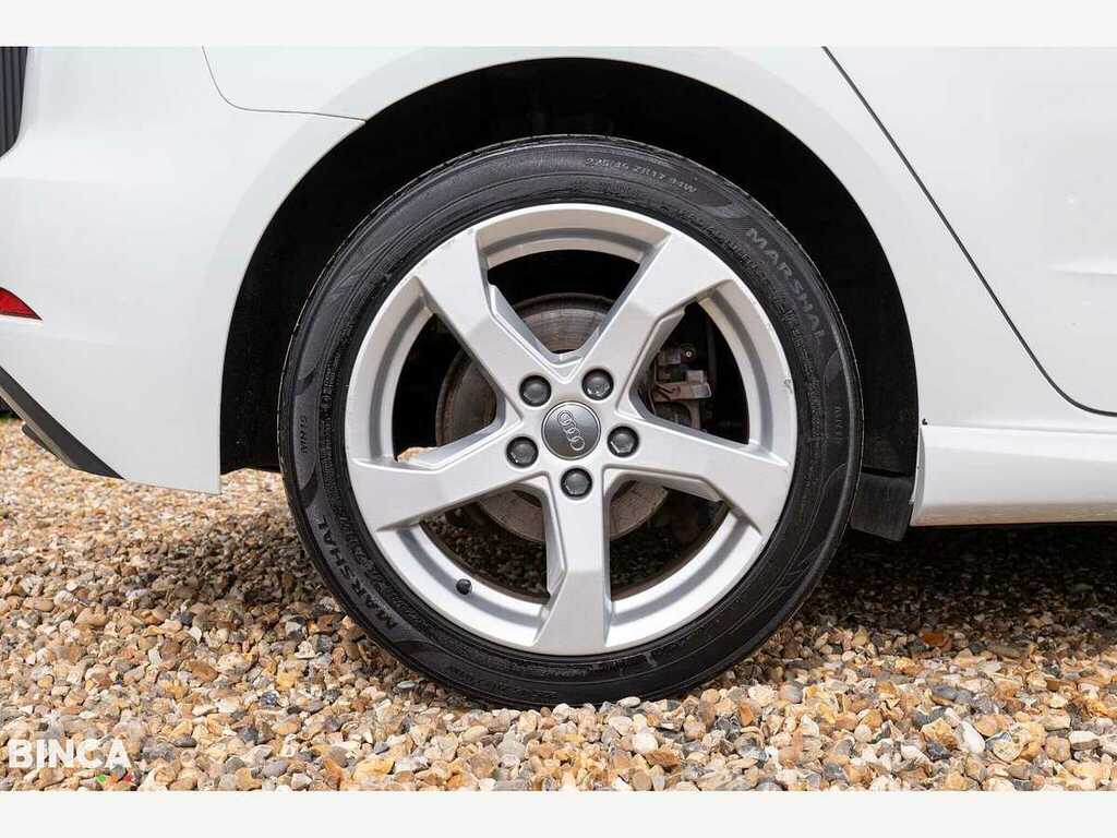 Audi A3 E-tron 40 S-a White #5