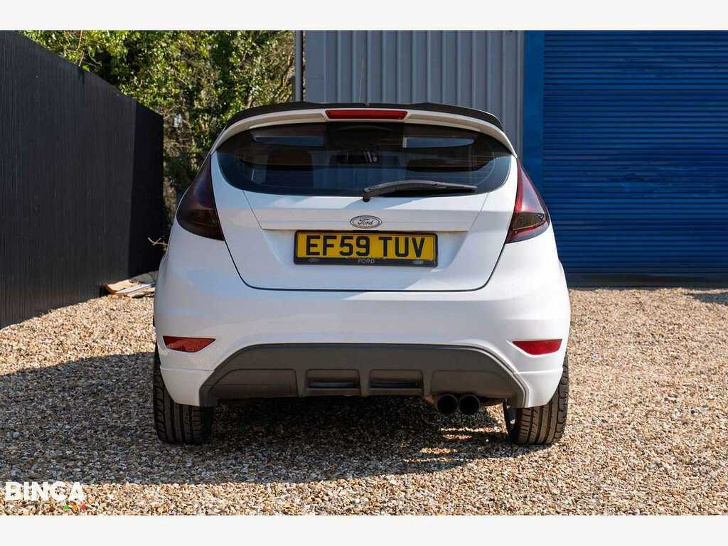 Ford Fiesta Zetec S 120 EF59TUV White #5