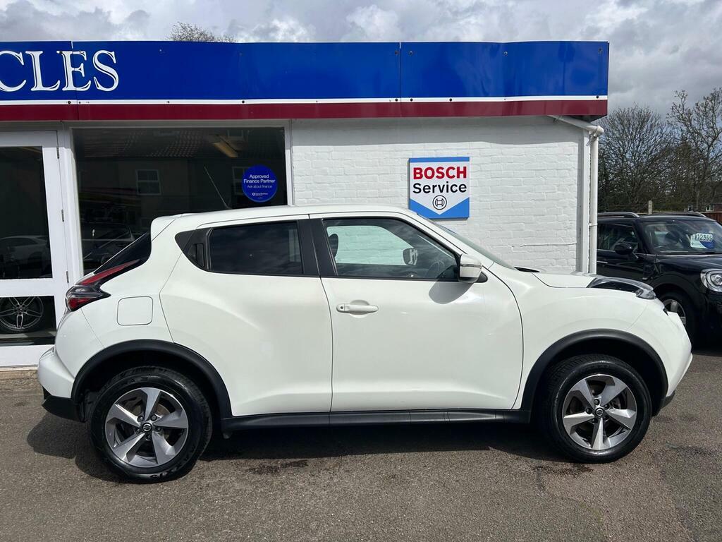 Nissan Juke 1.6 Acenta Euro 6 KX19GYD White #5