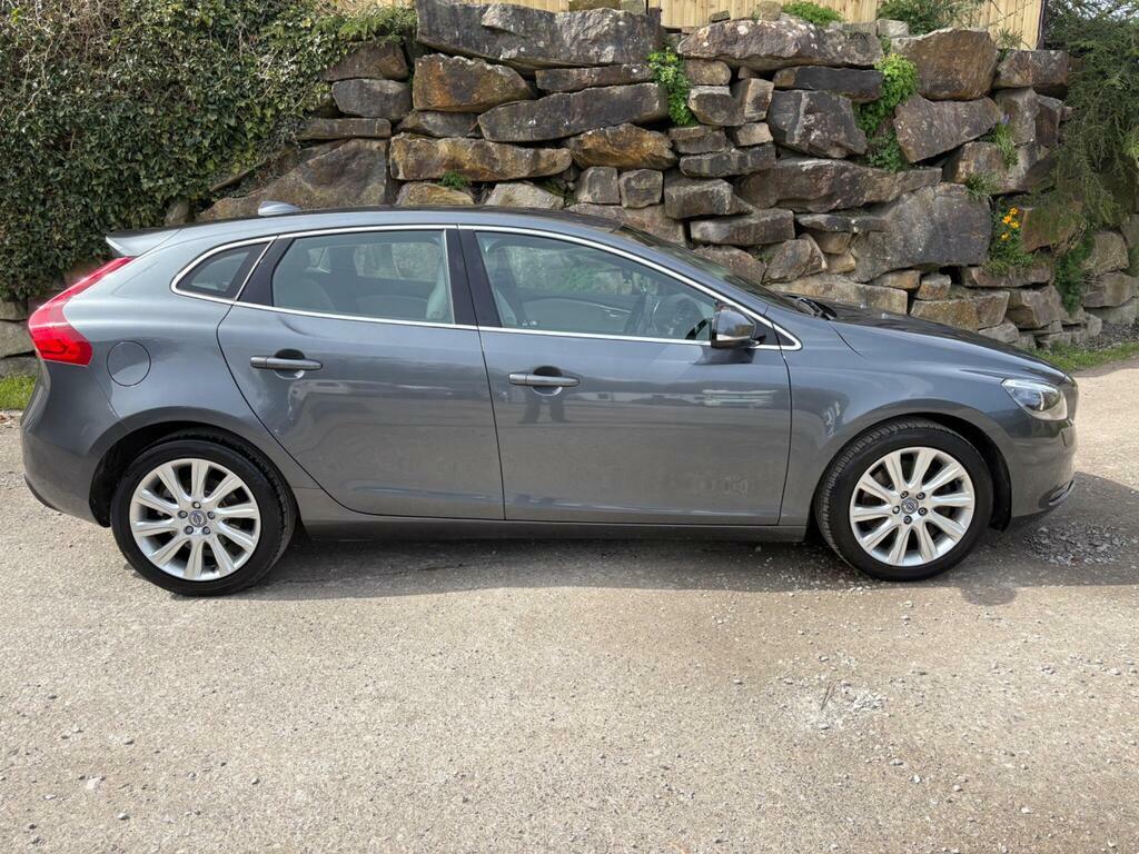 Volvo V40 2.0 D3 Se Lux Nav Geartronic Euro 5 S S SP13WGY Grey #2