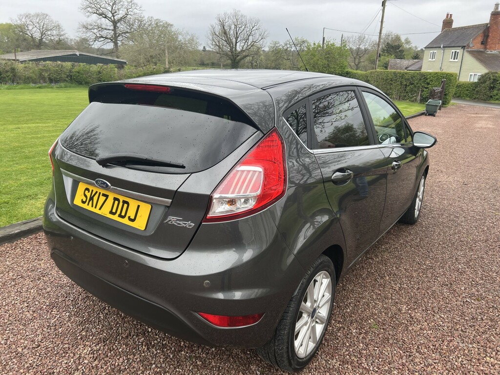 Ford Fiesta 1.5 Tdci Titanium 2017 SK17DDJ Grey #5