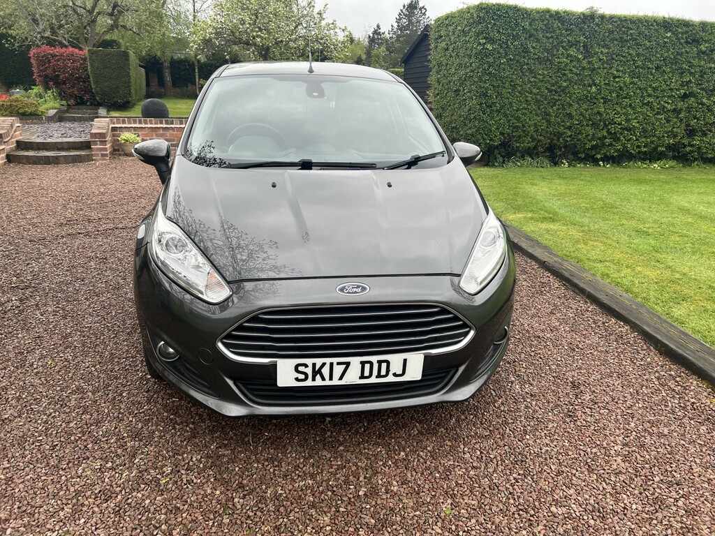 Ford Fiesta 1.5 Tdci Titanium 2017 SK17DDJ Grey #2