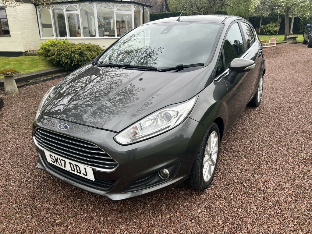 Ford Fiesta 1.5 Tdci Titanium 2017 SK17DDJ Grey #3
