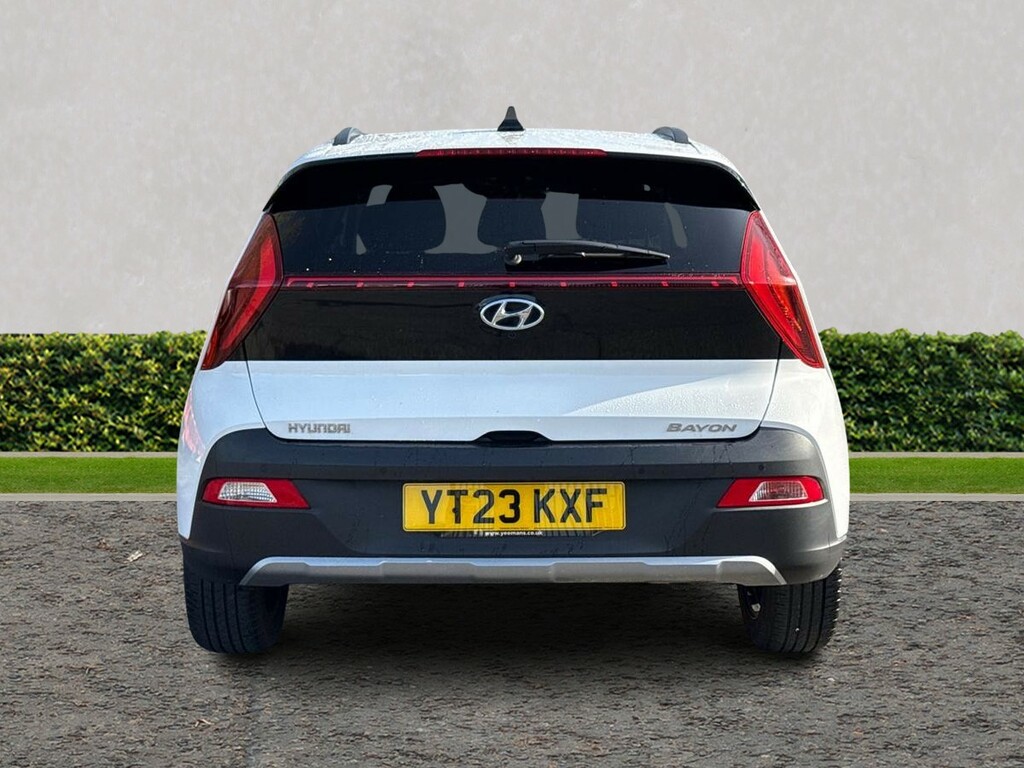 Hyundai Bayon 1.0 Tgdi 120 48V Mhev Premium YT23KXF White #4