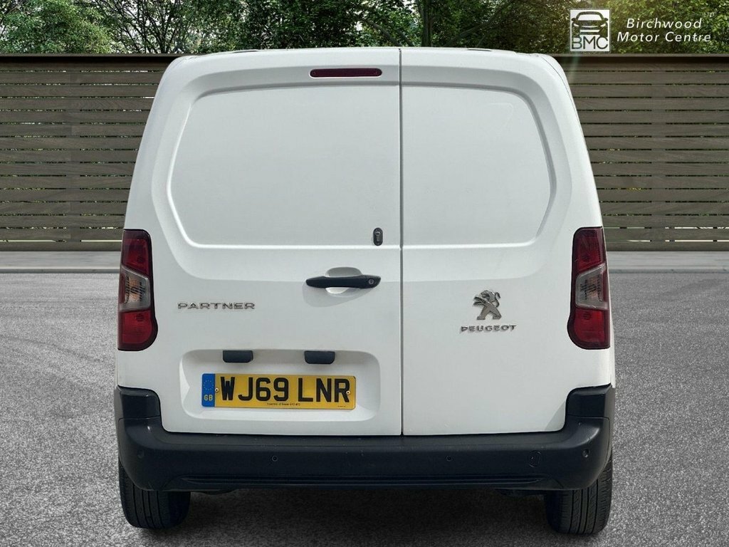 Peugeot Partner 1.5L Professional WJ69LNR White #6
