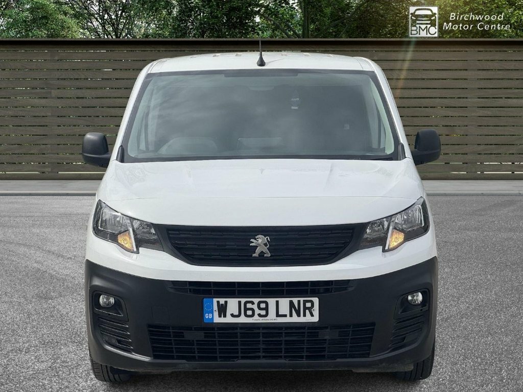 Peugeot Partner 1.5L Professional WJ69LNR White #2