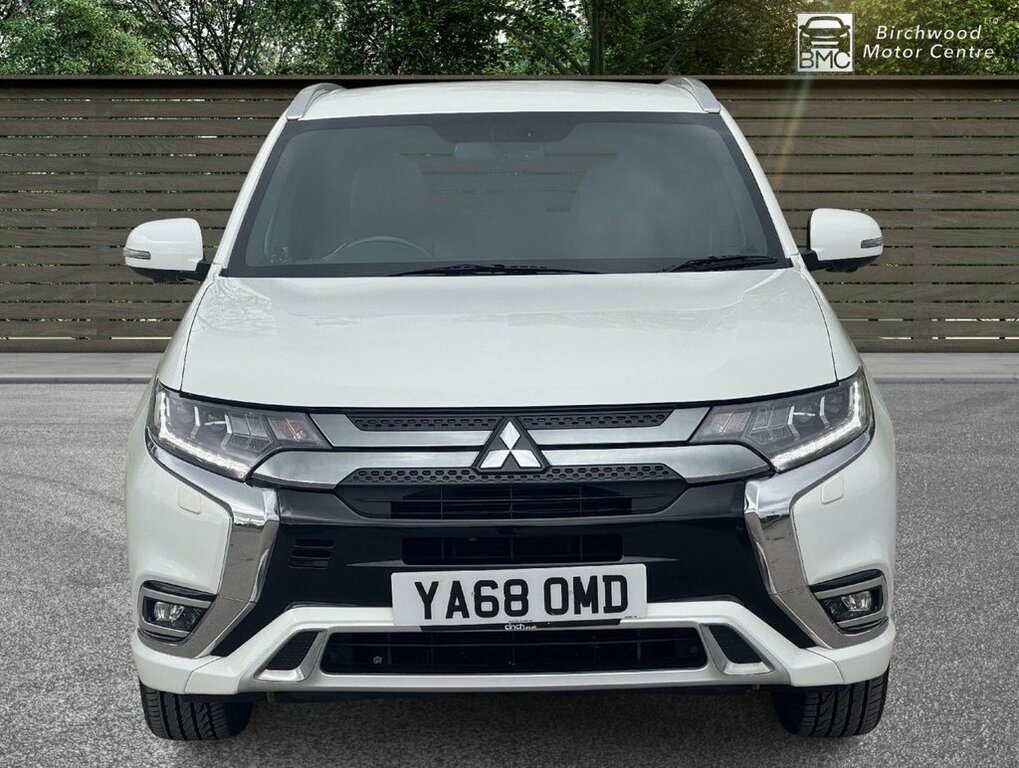 Mitsubishi Outlander 2L 4H YA68OMD White #2