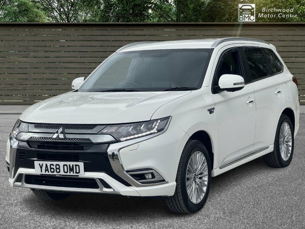 Mitsubishi Outlander 2L 4H YA68OMD White #3