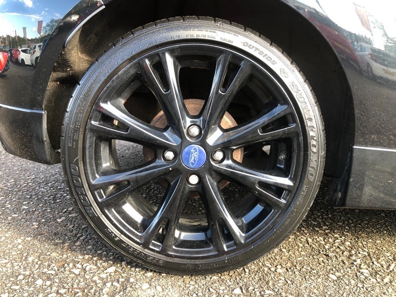 Ford Fiesta Zetec S Black Edition AV64UOS Black #6
