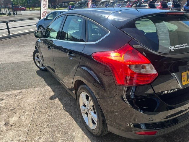 Ford Focus 1.6 Zetec Hatchback MD63NZR Black #6