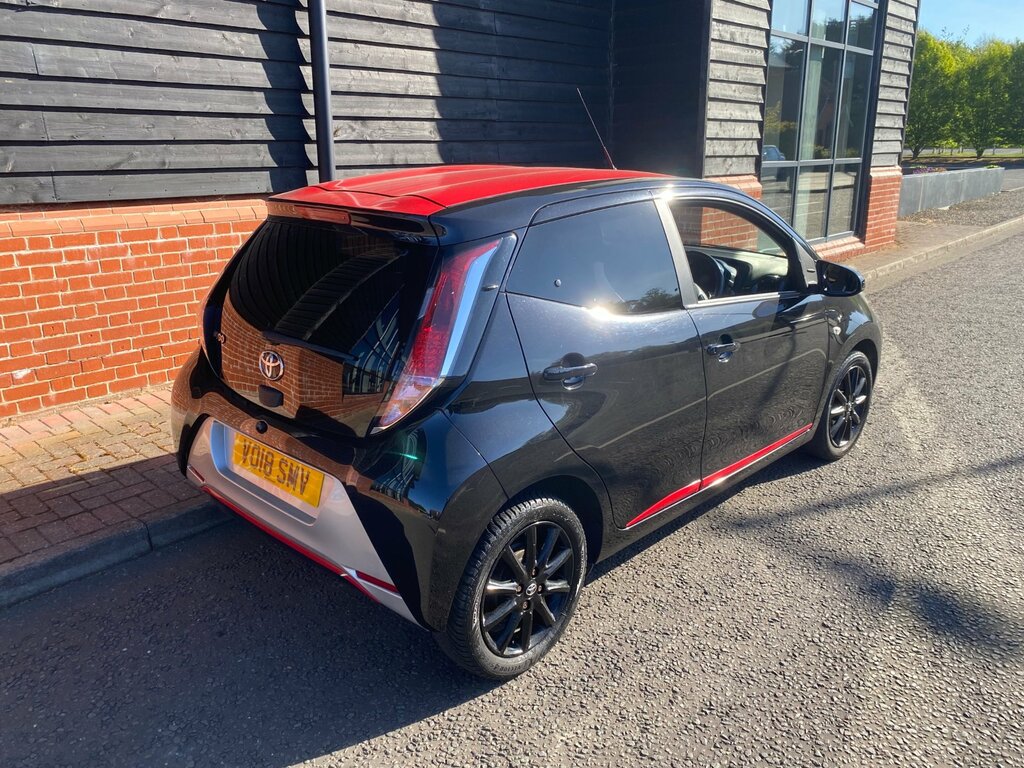 Toyota Aygo 1.0 Vvt-i X-press Hatchback Euro VO18SMV Black #3