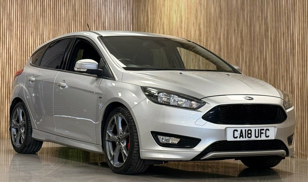 Ford Focus 1L St-line X Silver