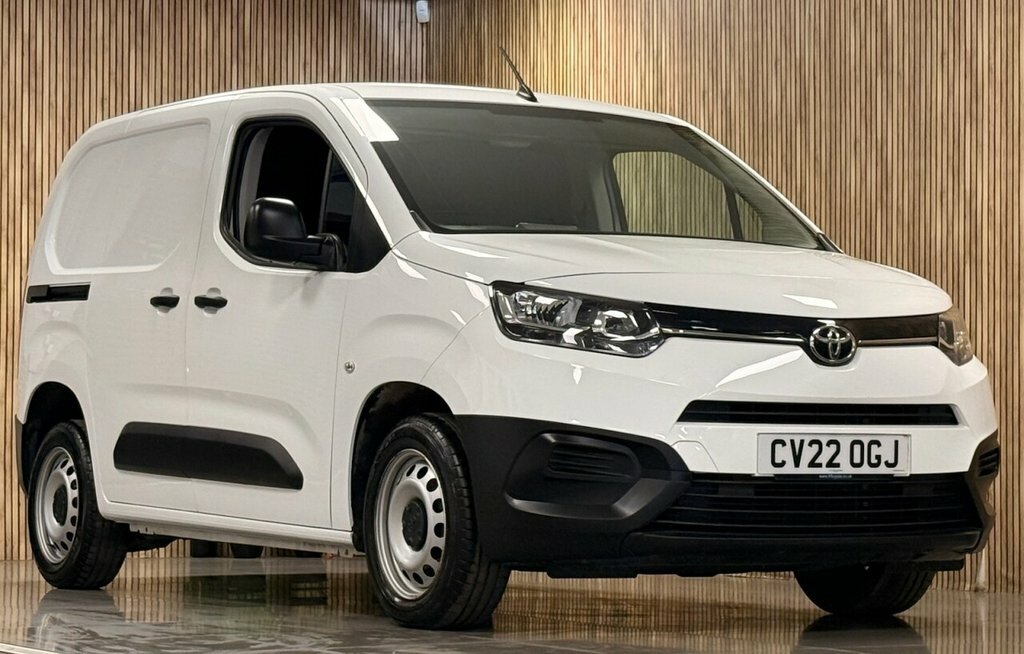 Toyota Proace City 1.5L Active White