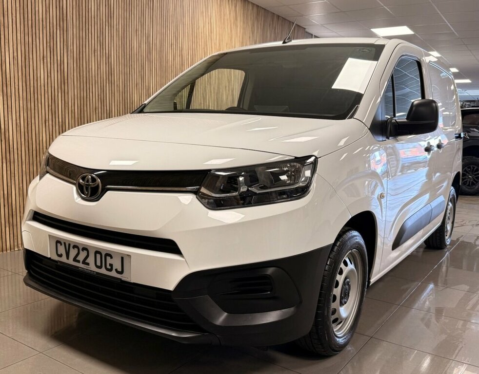 Toyota Proace City 1.5L Active CV22OGJ White #4