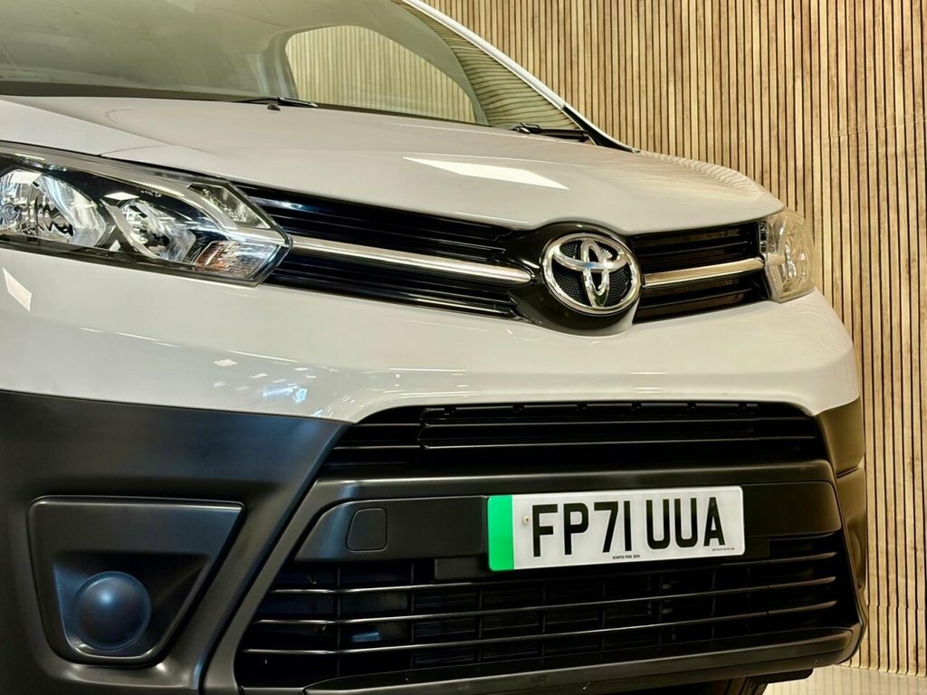 Toyota PROACE Mpv FP71UUA White #5