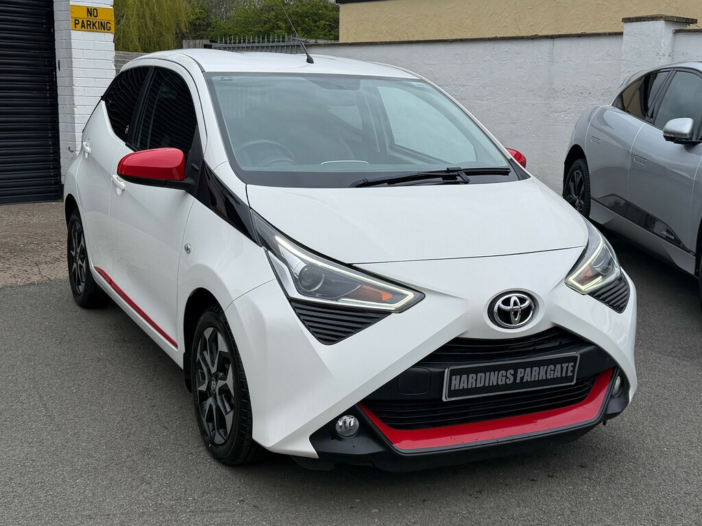 Toyota Aygo 1.0 Vvt-i X-trend Hatchback X-shift Eur White