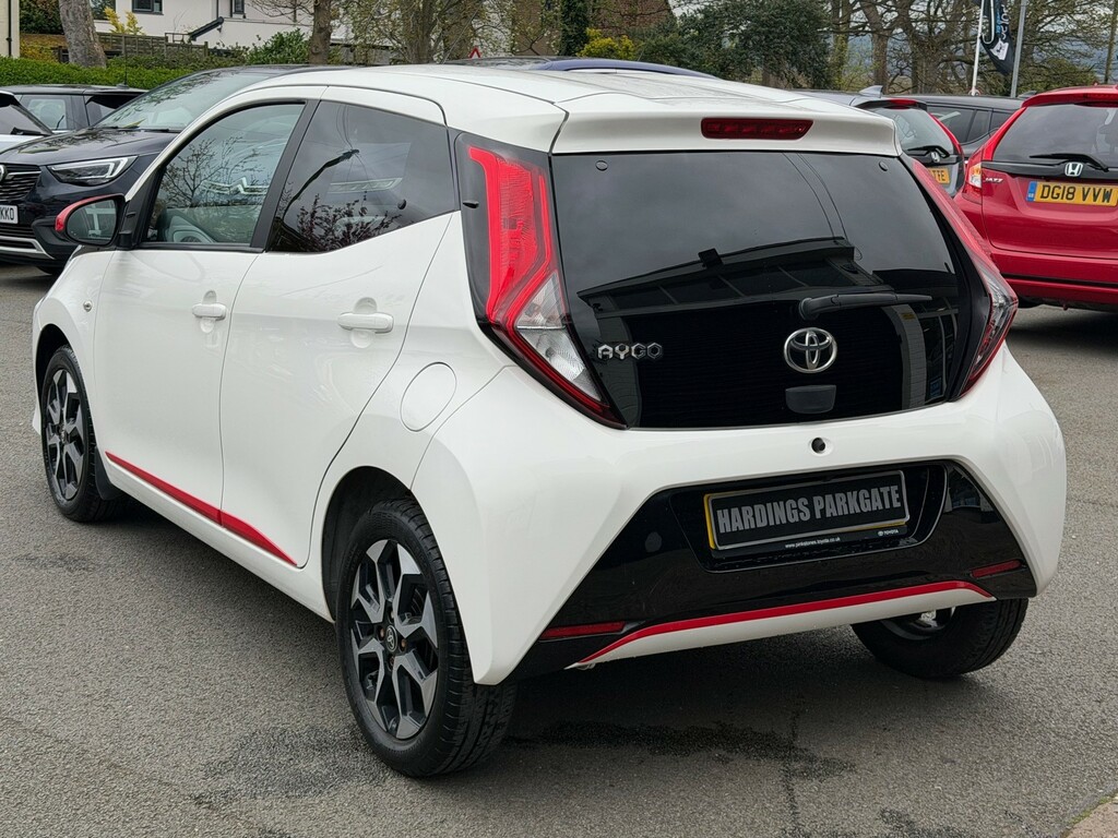 Toyota Aygo 1.0 Vvt-i X-trend Hatchback X-shift Eur DY19NTA White #6