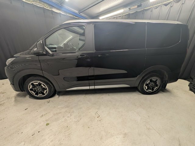 Ford Tourneo Custom 2025 2.5 340 Duratec 11.8Kwh Active Minibus Double Black #6