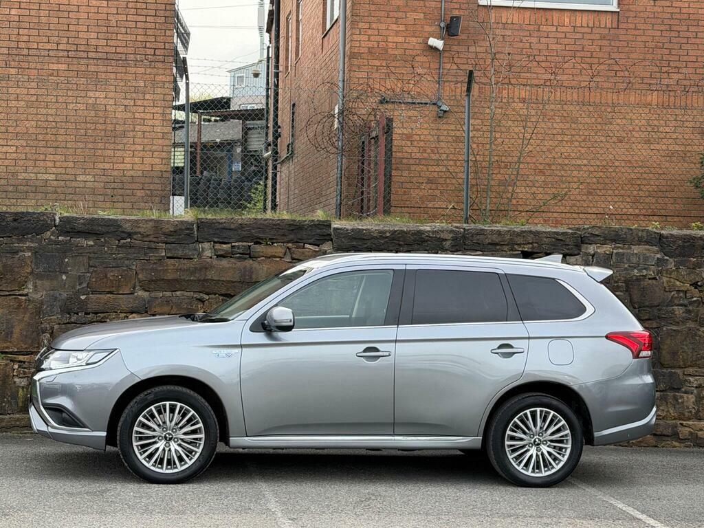 Mitsubishi Outlander 2.4H Twinmotor 13.8Kwh Juro Cvt 4Wd Euro 6 S S Grey #4