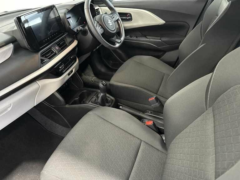 Suzuki Swift 1.2 Mild Hybrid Motion NK75OHD  #3