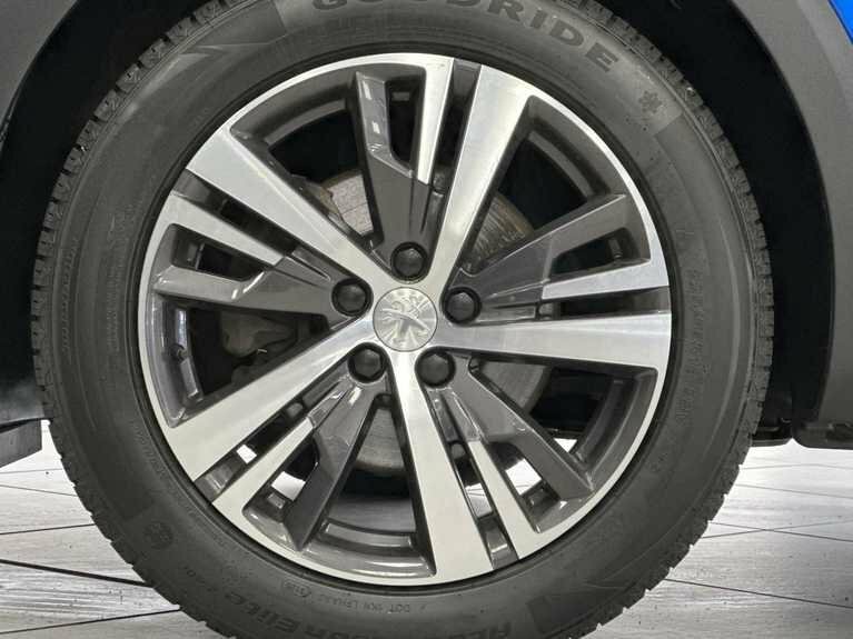 Peugeot 3008 1.2 Puretech Allure Premium NC22CFG #5
