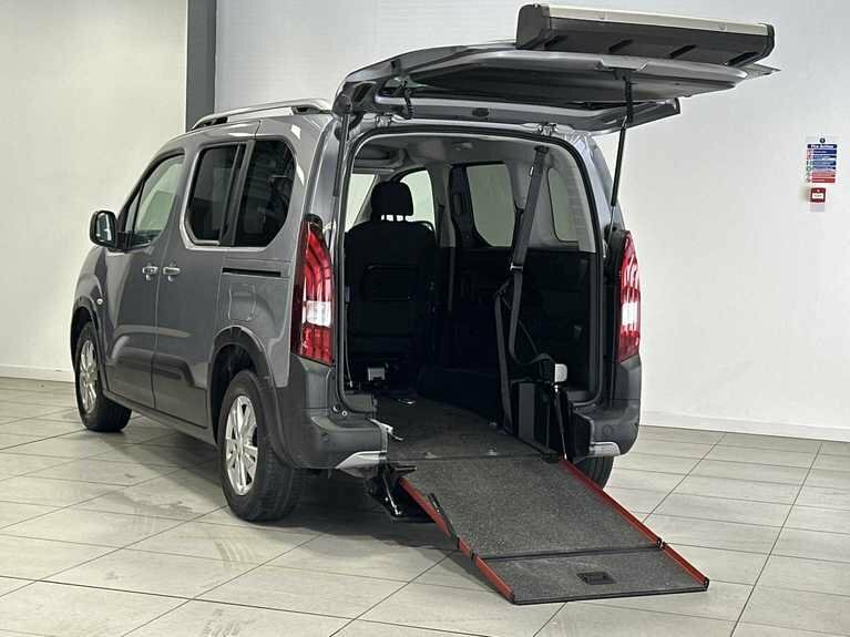 Peugeot Rifter 1.5 Bluehdi 100 Allure SB21KNF Grey #3