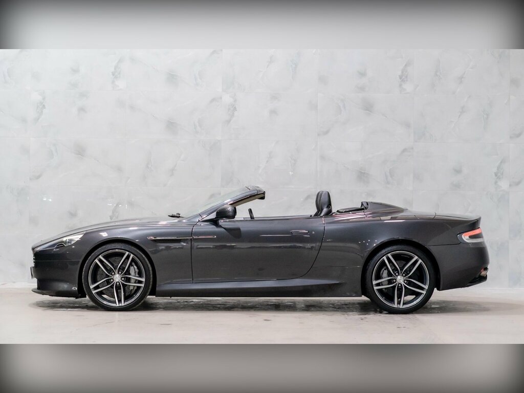 Aston Martin Virage Silver #9